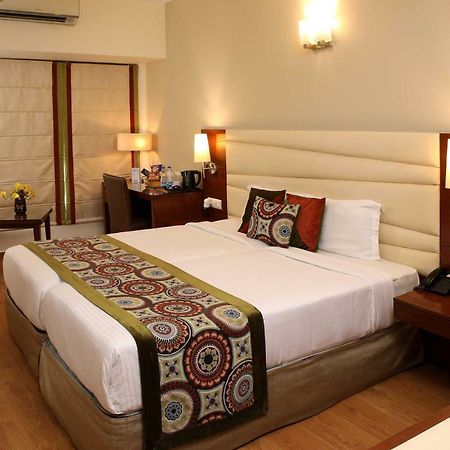 Ahuja Residency Sunder Nagar Hotel New Delhi Bagian luar foto