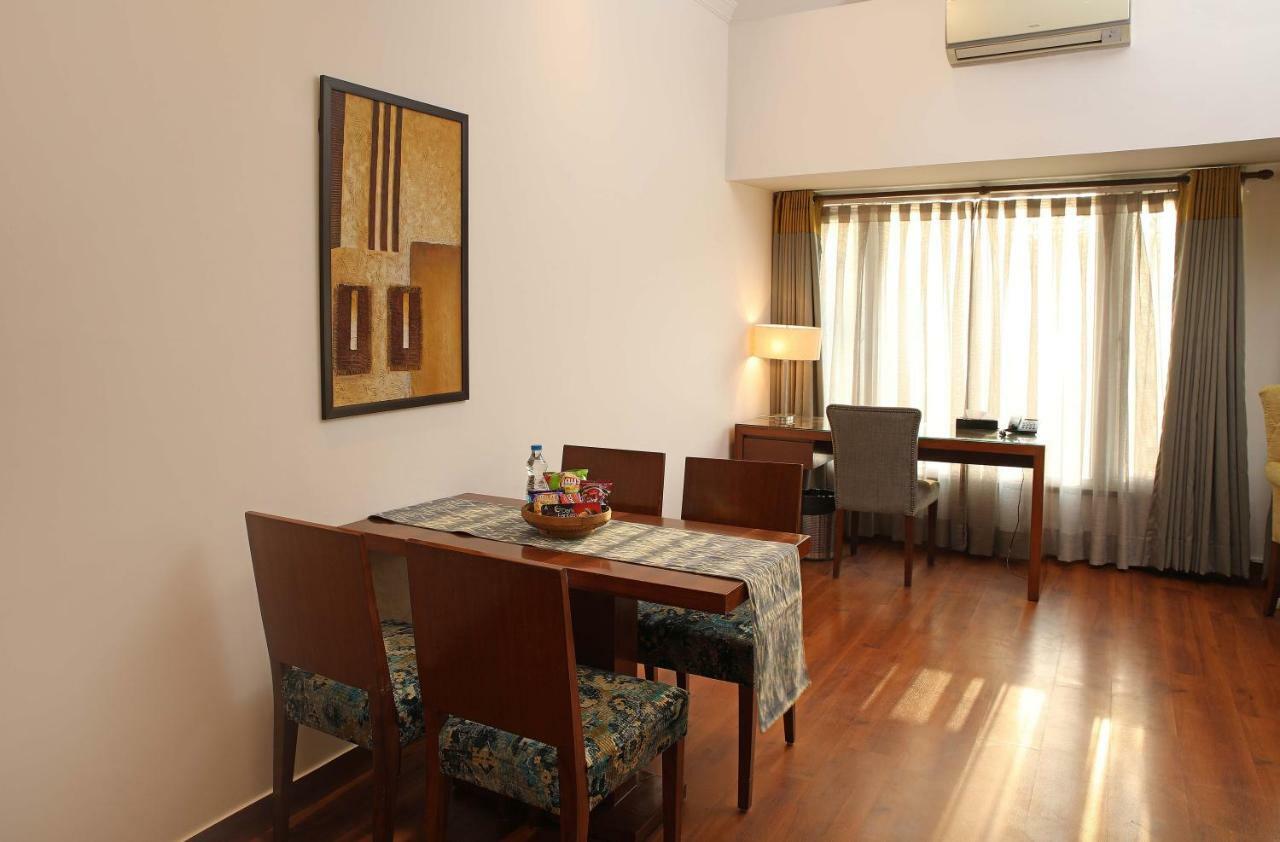 Ahuja Residency Sunder Nagar Hotel New Delhi Bagian luar foto