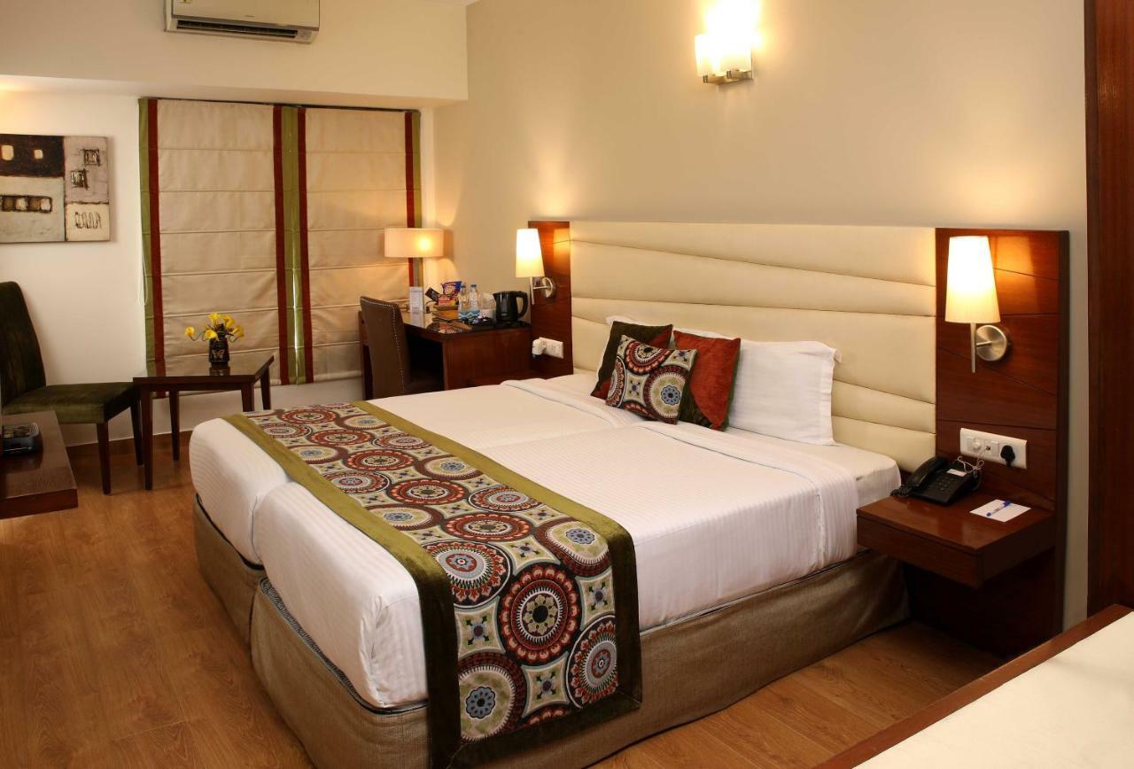 Ahuja Residency Sunder Nagar Hotel New Delhi Bagian luar foto