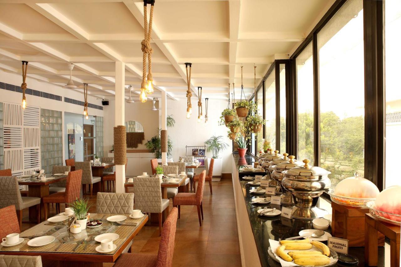 Ahuja Residency Sunder Nagar Hotel New Delhi Bagian luar foto